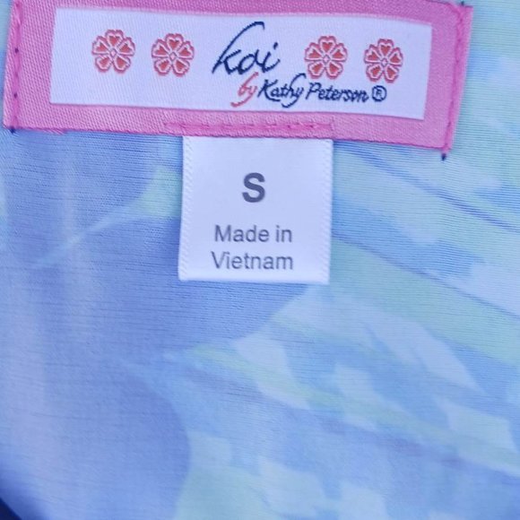 Koi Women's Size S Blue Green Flower V-Neck Shirt - Picture 4 of 7